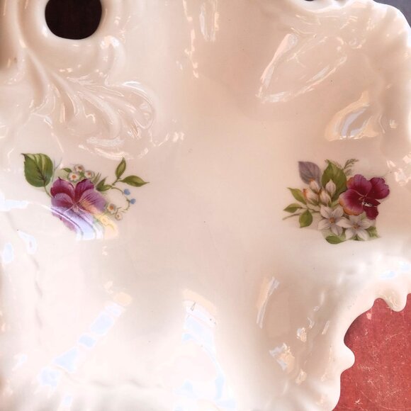 Vintage Floral Trinket / Jewelry Dish With Beautiful Ruffled Edges - Picture 2 of 4